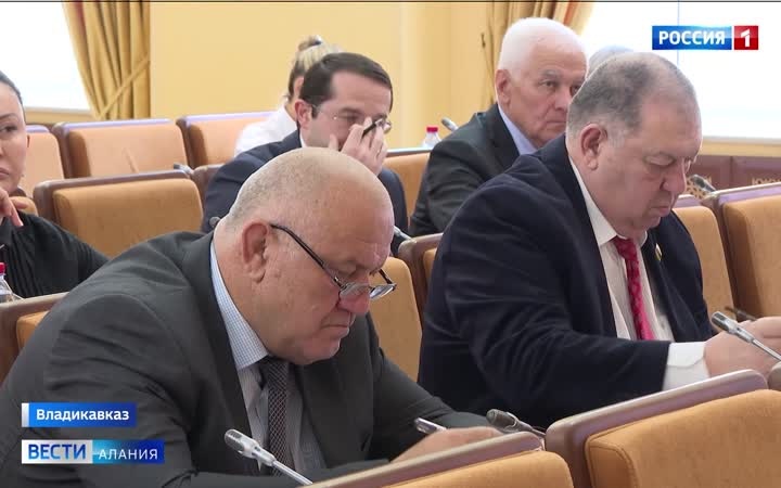 В Доме правительства состоялось заседание совета парламента