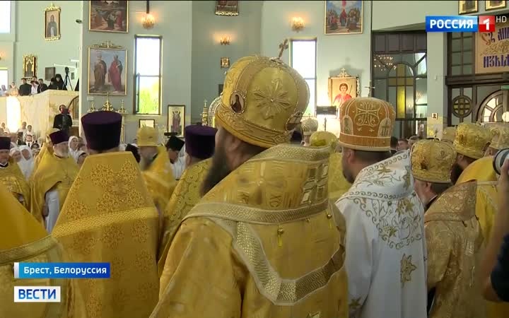 Патриарх Кирилл возглавил литургию в день Собора Белорусских святых