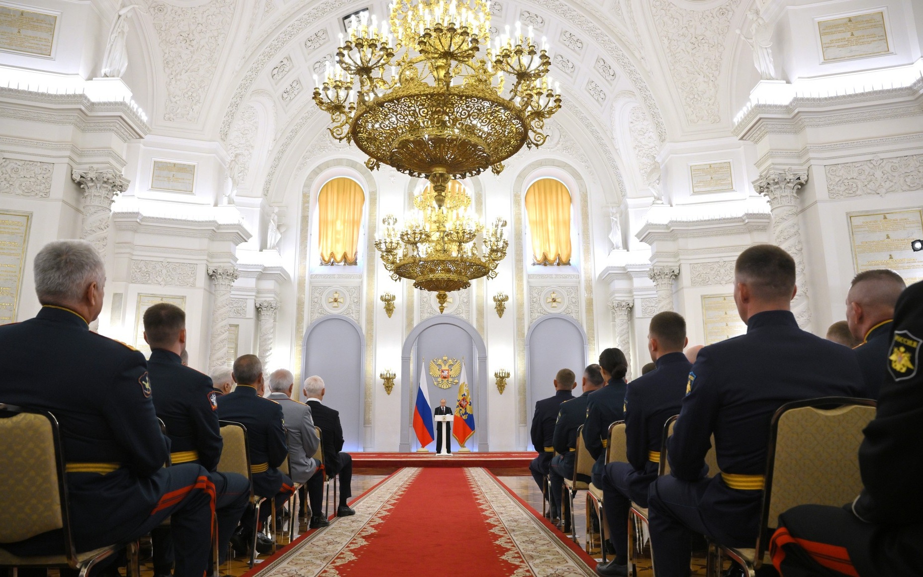 Владимир Путин обвинил НАТО в открытой подготовке к войне с Россией