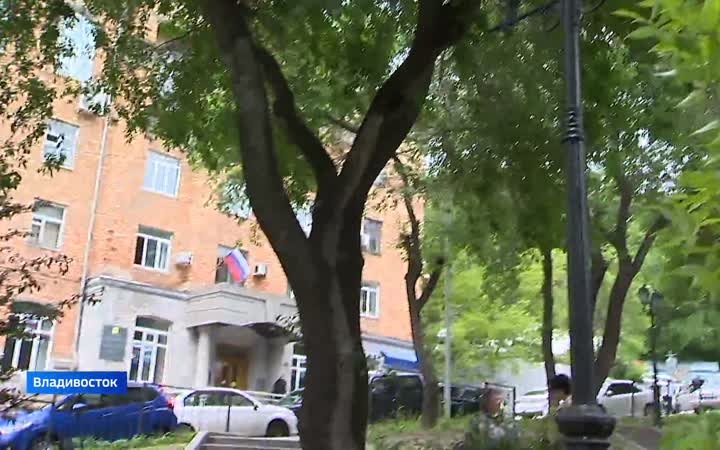 Аллея Российского театрального общества появилась во Владивостоке