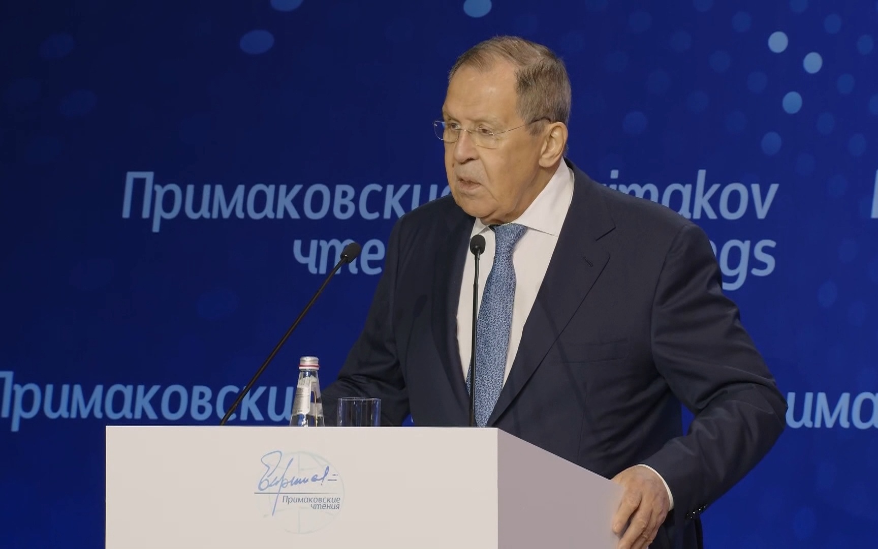 Сергей Лавров заявил об опасных претензиях НАТО на глобальное военное доминирование на Примаковских чтениях