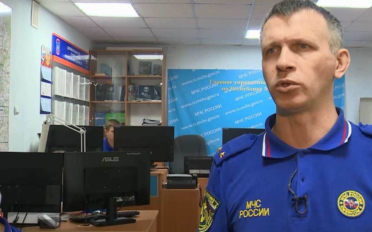 Две бани загорелись рано утром в садовом товариществе в Марий Эл