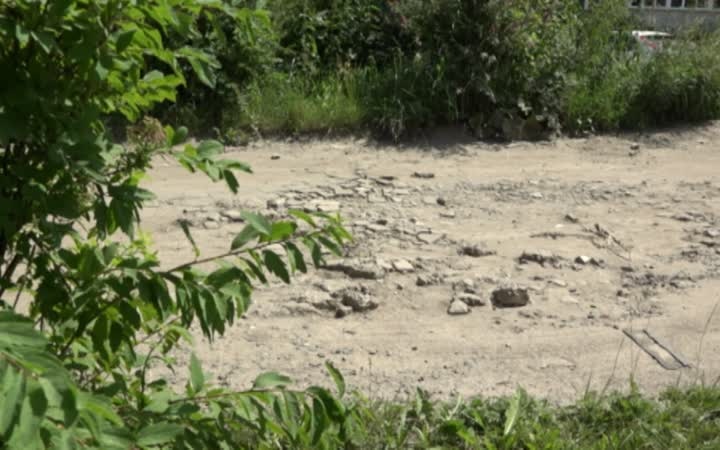 Провалы и колейность: автомобилисты жалуются на состояние дорог Ярославля