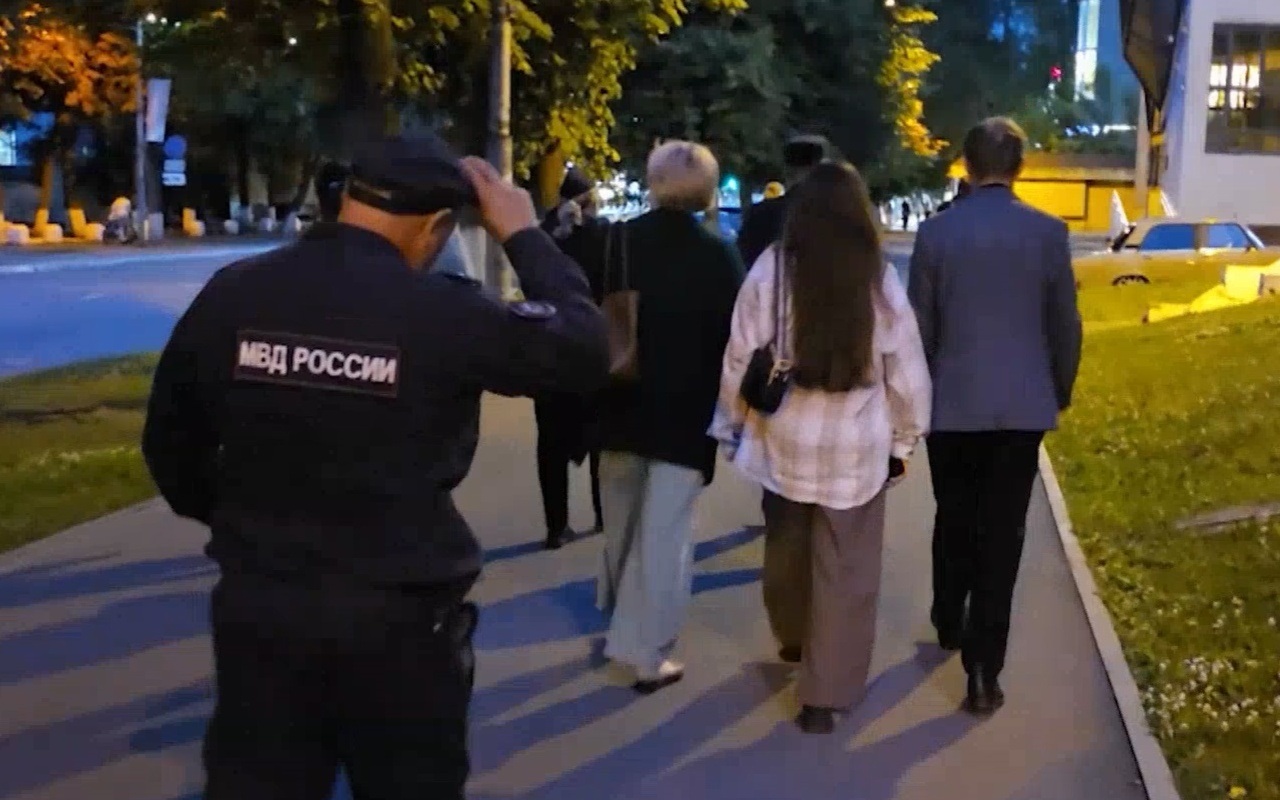 Соблюдение несовершеннолетними комендантского часа проверили инспекторы ПДН в Йошкар-Оле