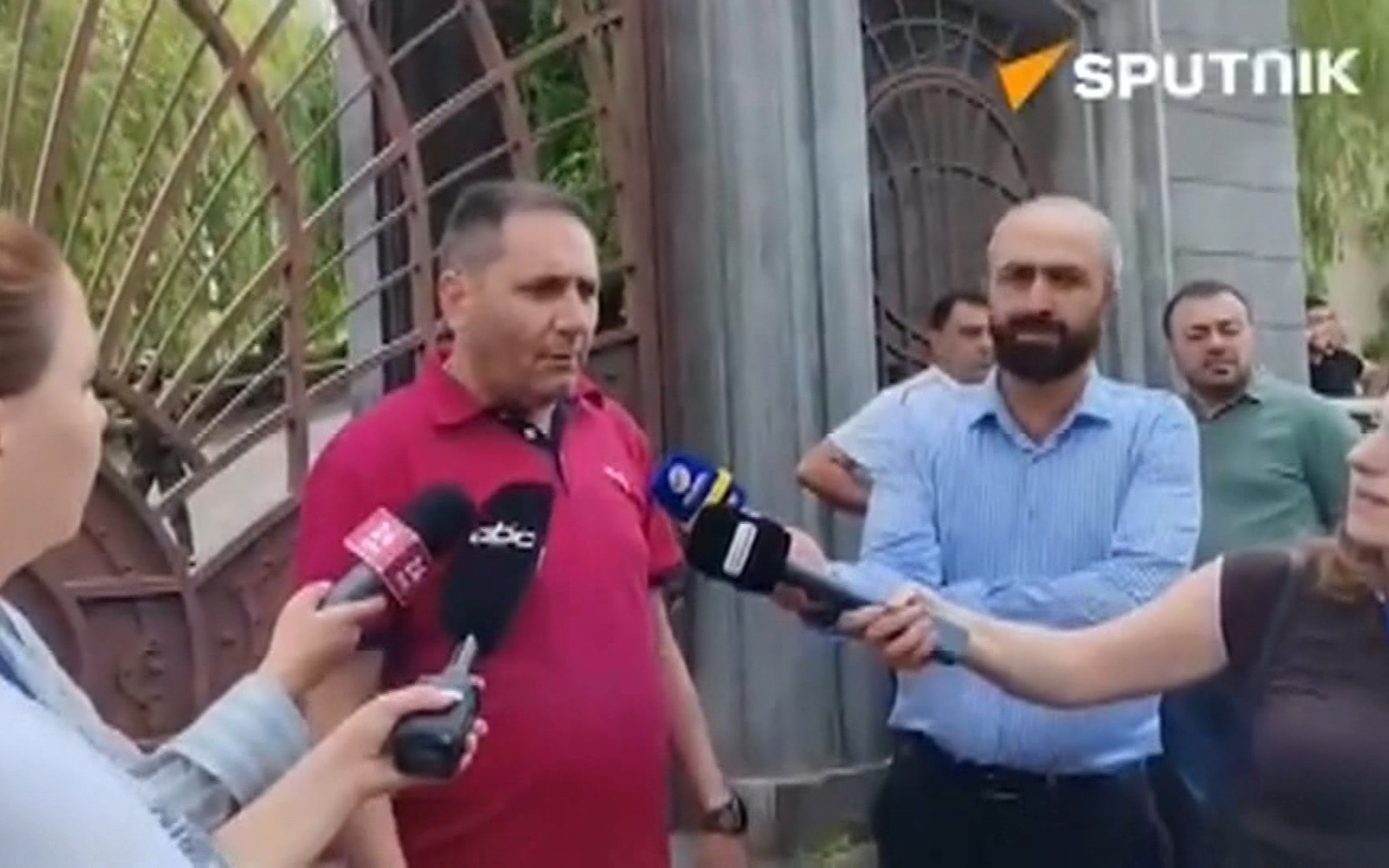 В Армении прошли масштабные обыски у лидера оппозиции после непрохождения партии в парламент