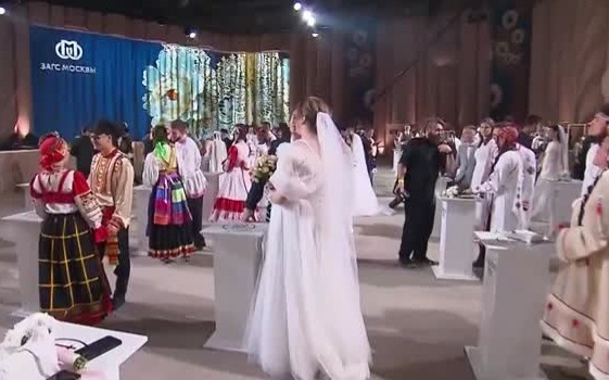 В Москве проходит фестиваль "Россия. Соединяя сердца"