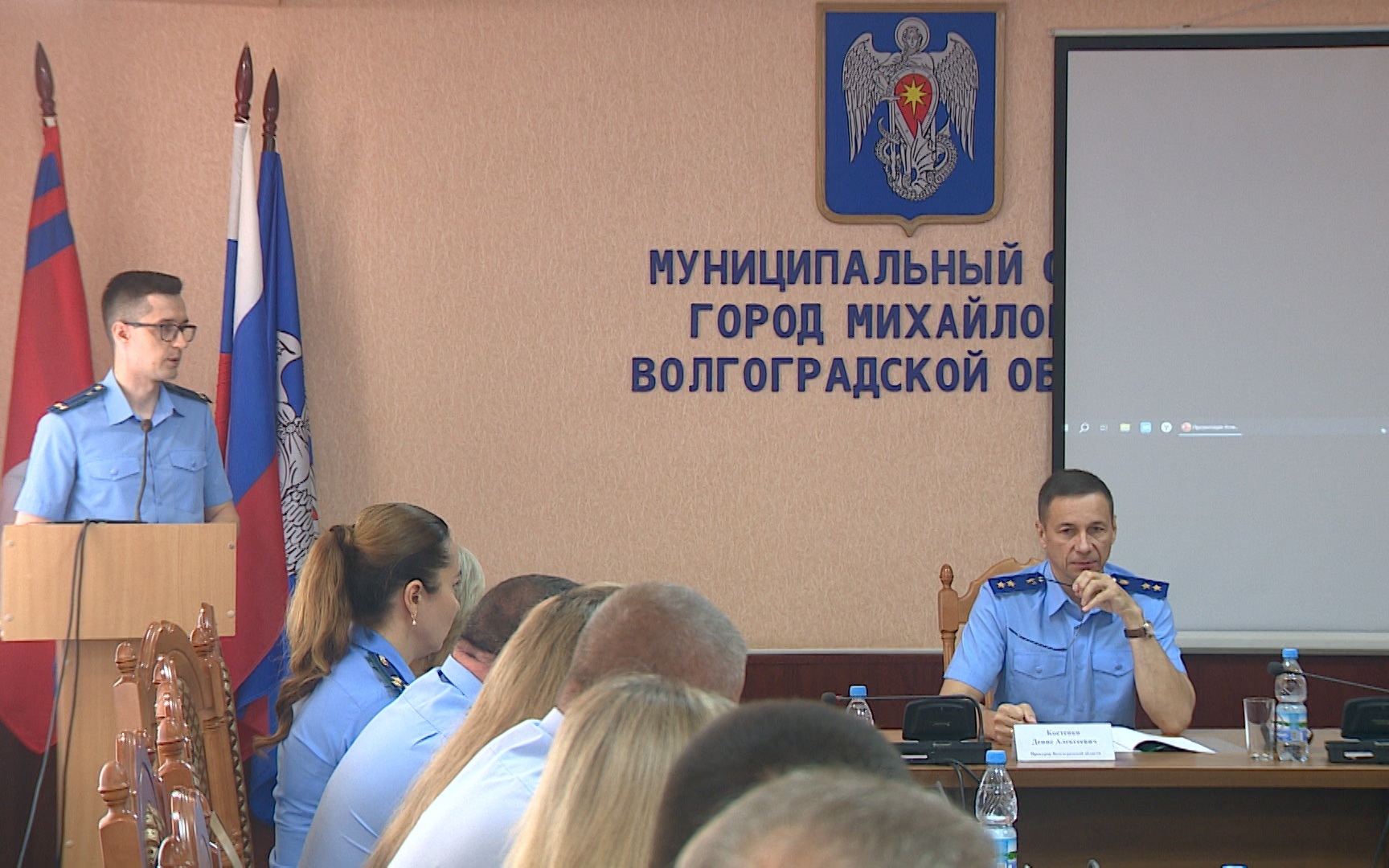 Прокурор Волгоградской области провел выездной прием граждан в Михайловке