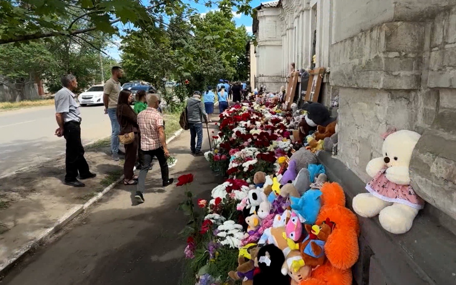 На совещании в Луганске обсудили ход расследования удара беспилотников по колледжу в Старобельске