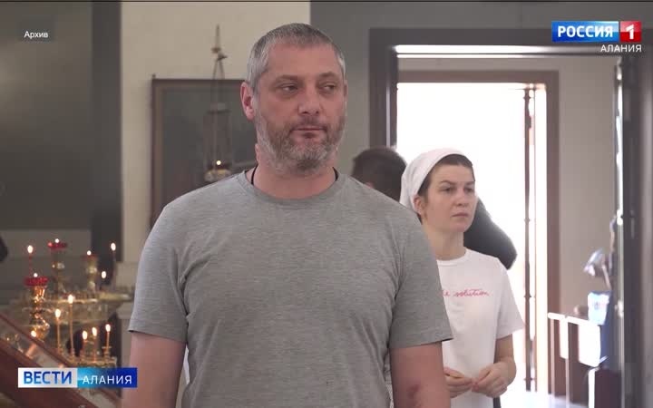 Православные отмечают День святых первоверховных апостолов Петра и Павла