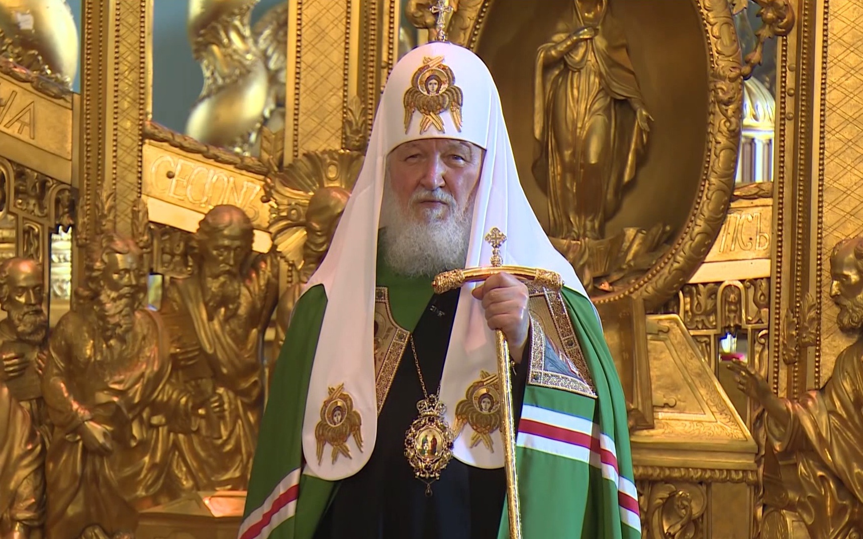 Патриарх Кирилл возглавил литургию в честь Петра и Павла в Санкт-Петербурге