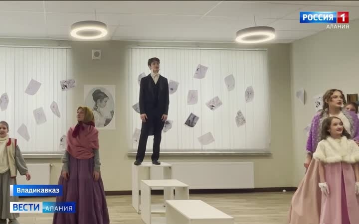 Научиться говорить свободно, не бояться сцены и раскрыть таланты ребенка учит в театральной студии Наталья Киселева