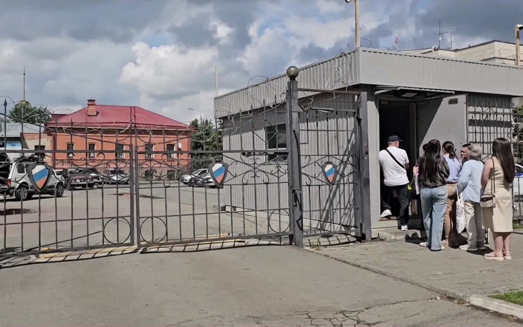 В Челябинске закрылась сеть магазинов техники из ОАЭ