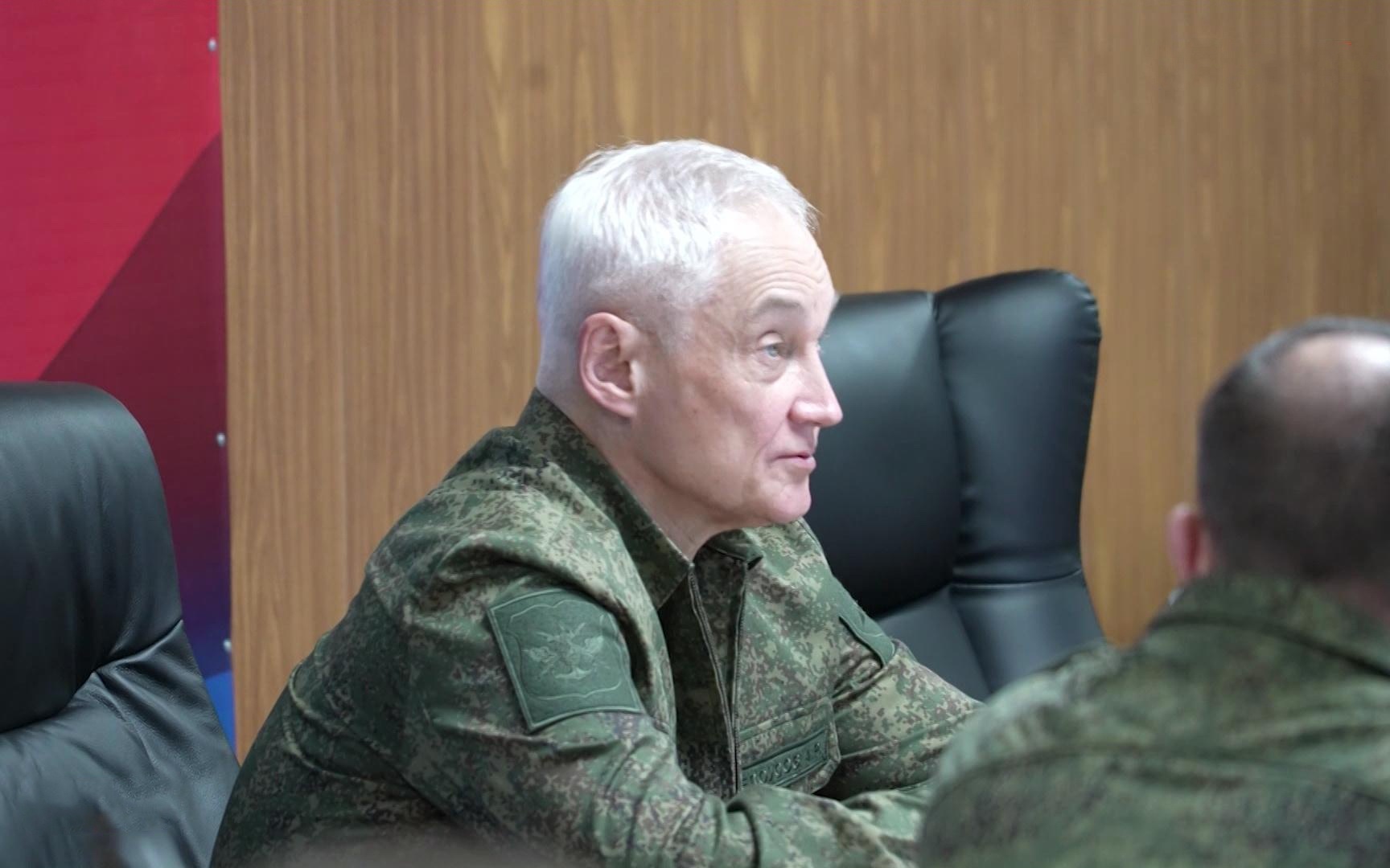 Андрей Белоусов осмотрел войска "Центр" и проверил работу системы "СВОД" с искусственным интеллектом