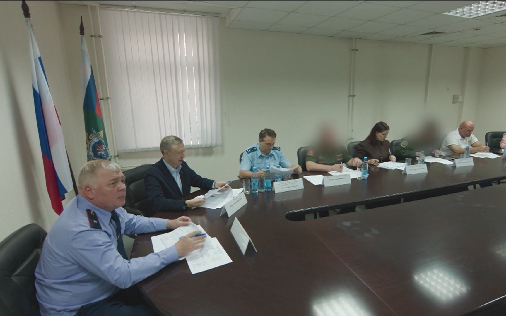 Участники СВО и их семьи в Тюмени получили помощь на личном приеме у силовиков и чиновников