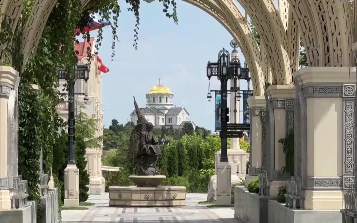 В Крыму и Севастополе организовали снабжение жителей в условиях энергодефицита