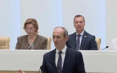 Совет Федерации сегодня одобрил закон о поддержке "Почты России".