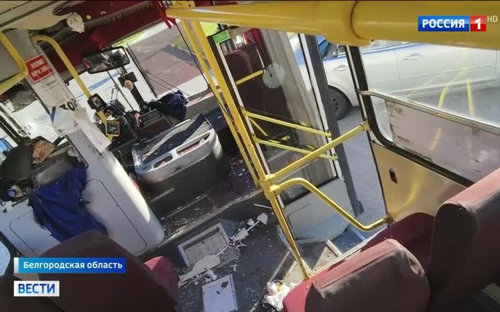 В Белгороде врачи спасают жизни после обстрела автобуса в Дубовом
