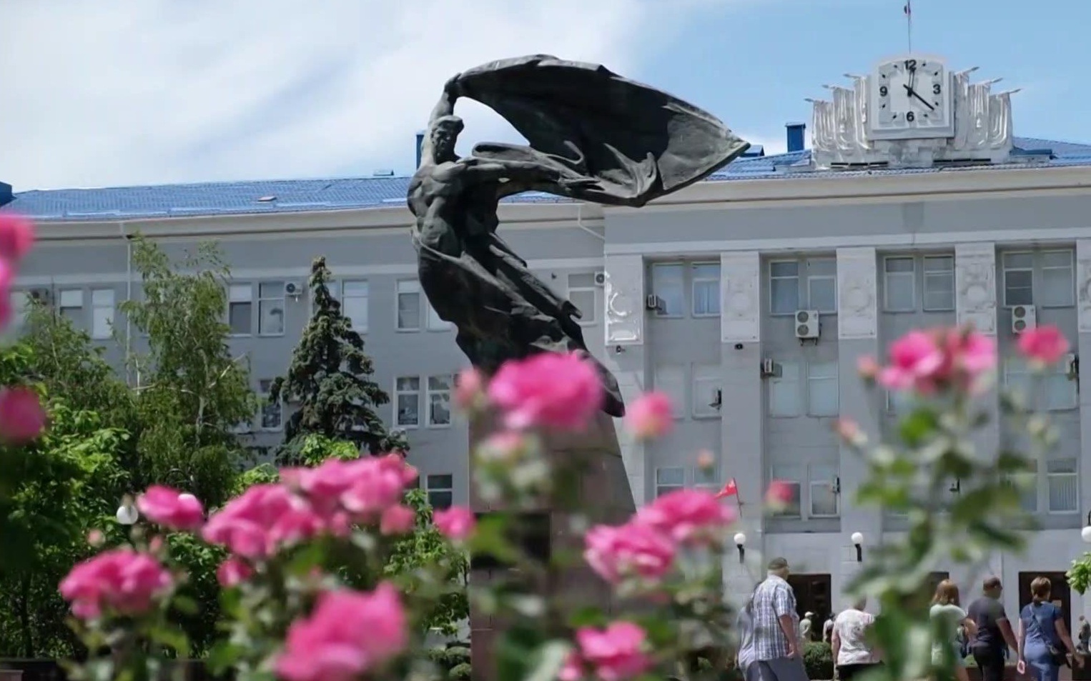 Трасса “Новороссия”, соединяющая Запорожскую область с Крымом, а также энергетические объекты региона, находится под полным контролем России