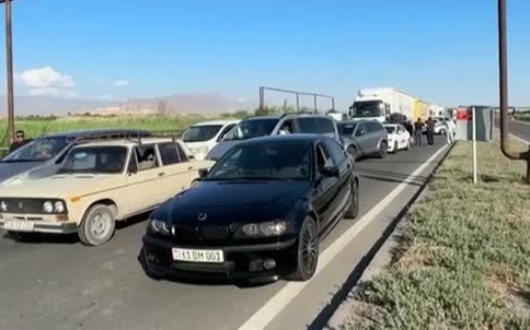 Рыбоводы Еревана протестуют против угрозы банкротства из-за закрытого российского рынка
