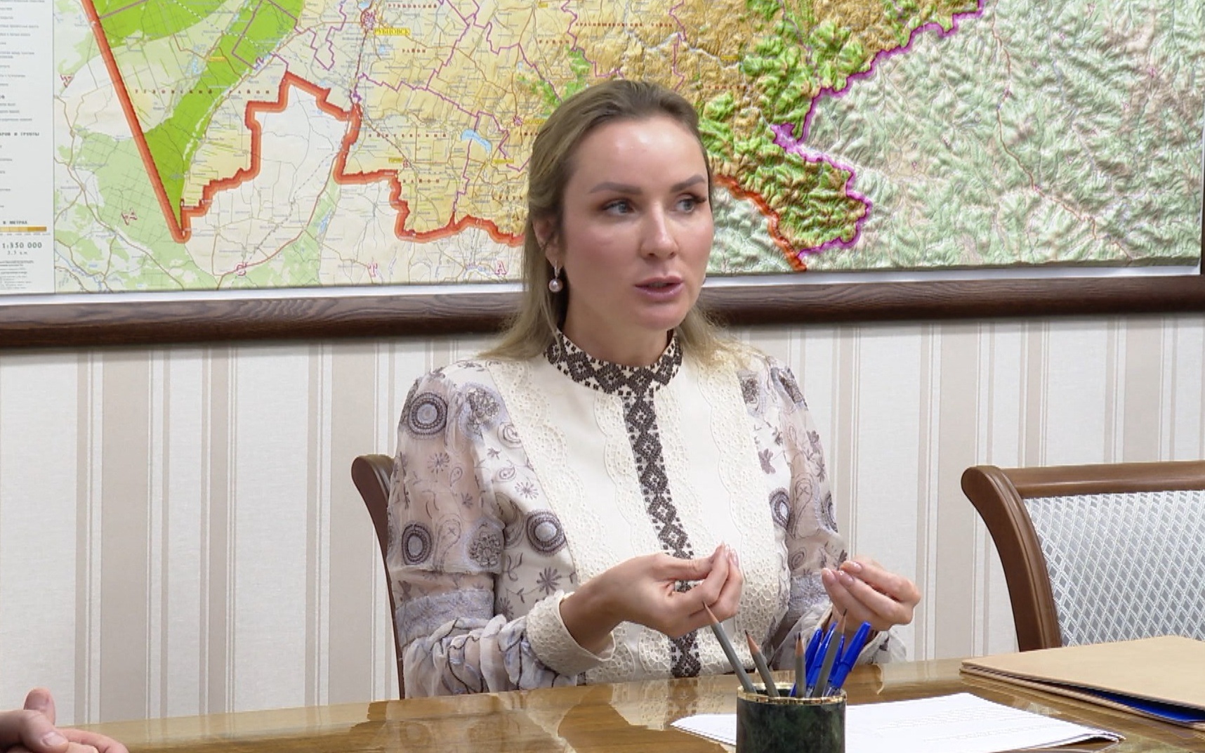 На Алтае дома ребенка преобразуют в учреждения семейного типа