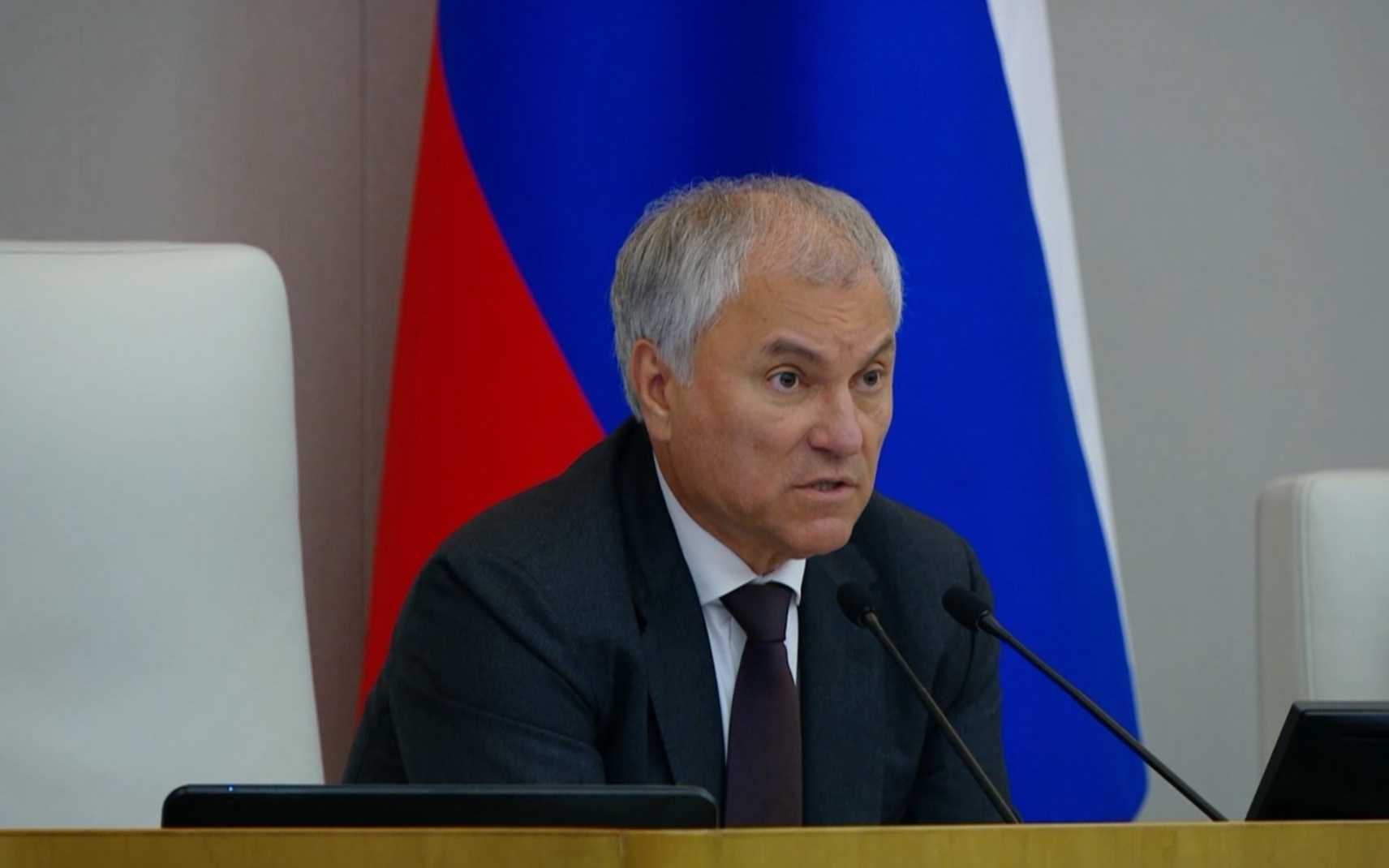 Госдума ужесточила наказания для уклоняющихся от ответственности за границей