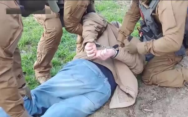 ФСБ задержала агентов Украины в Луганске за сбор данных о российских военных