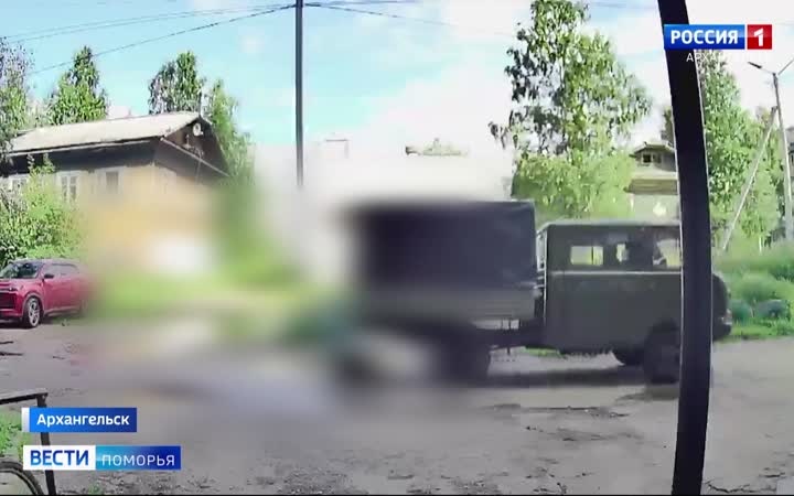 Сбил, а затем несколько раз переехал