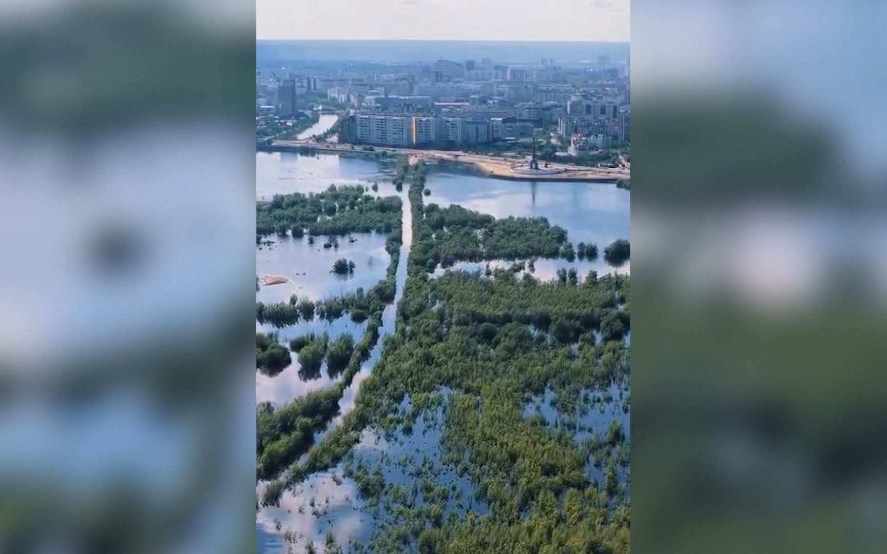 Летний паводок затопил сенокосные угодья и жилые территории в Якутии