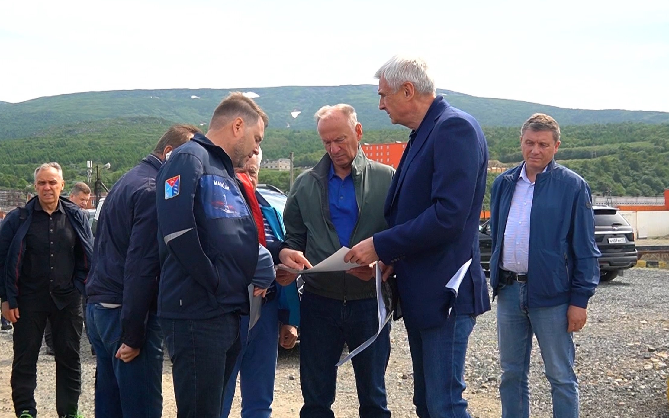 Николай Патрушев посетил морские порты Магадана