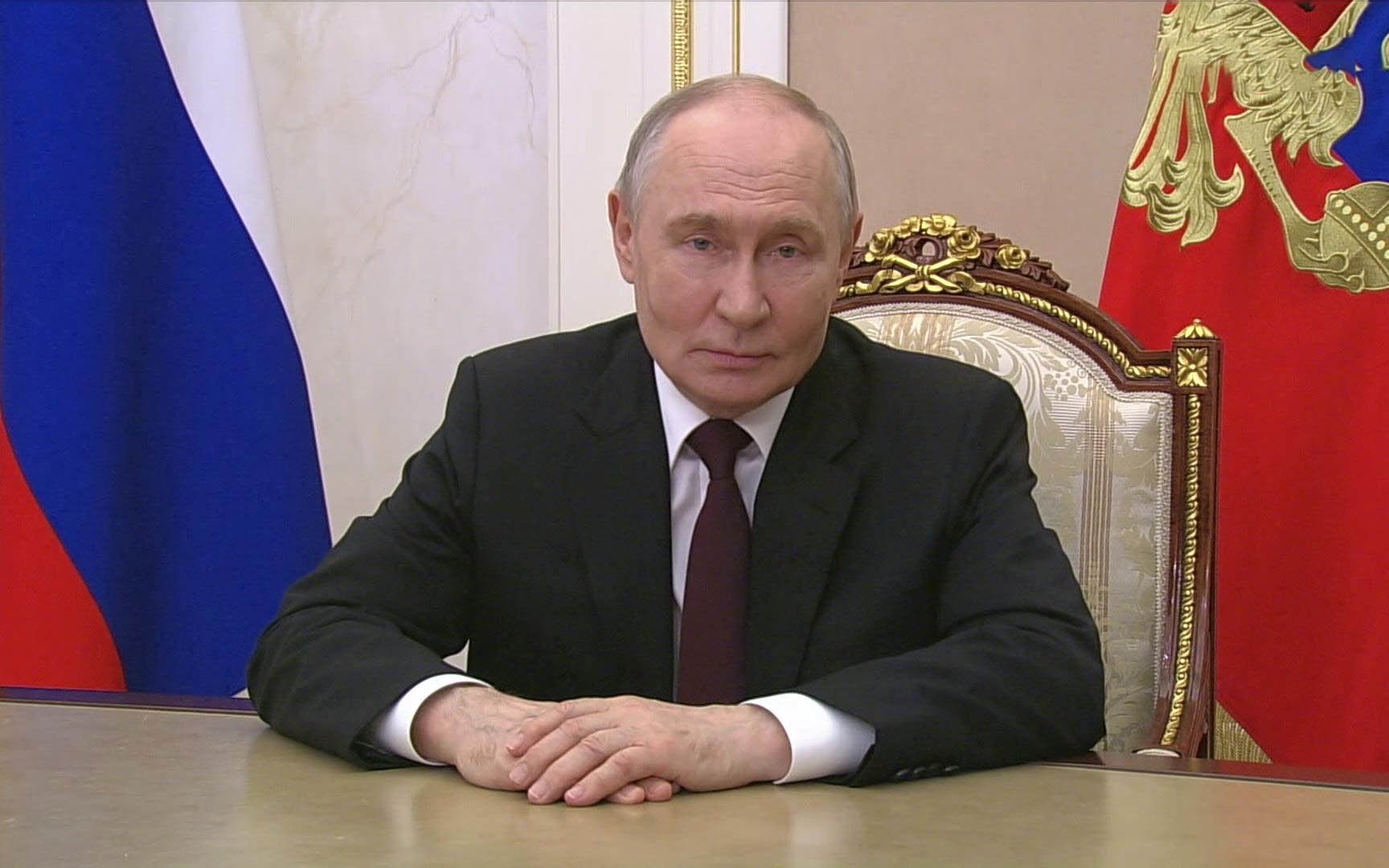 "Президент Путин поздравил российских следователей с профессиональным праздником"