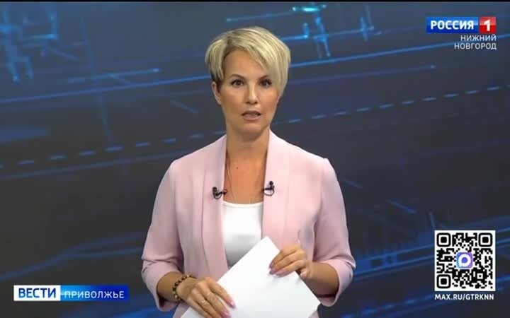 День, когда паркам не везет: в "Швейцарии" Камаз протаранил ограду, а в Дзержинске люди оказались в ловушке в кабинках колеса обозрения