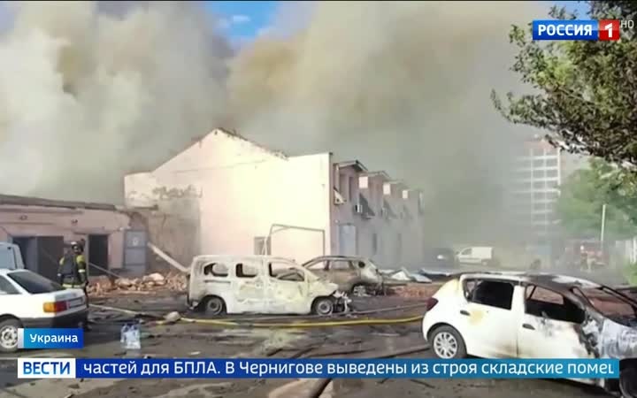 Пожары на заводе "Интерформ" в Днепропетровской области после авиаударов