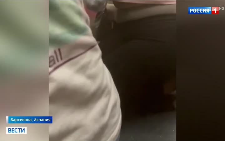 Пожар в барселонском метро: более 140 пострадавших из-за возгорания облицовки тоннеля