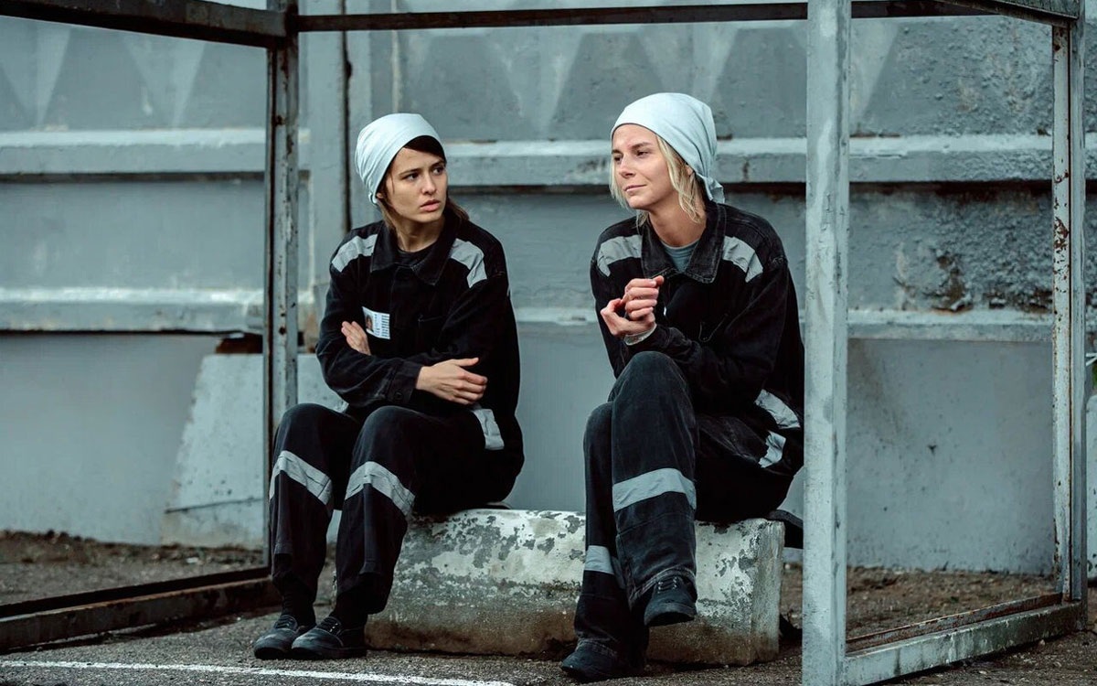 Кадр из сериала "Холод"