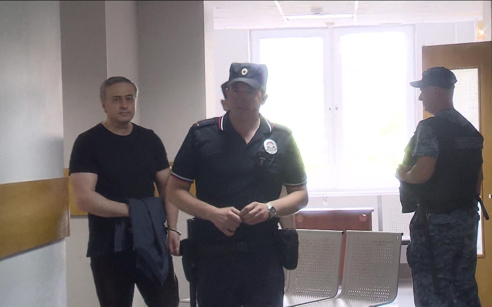 Осужден силовик, который торговал уголовными делами