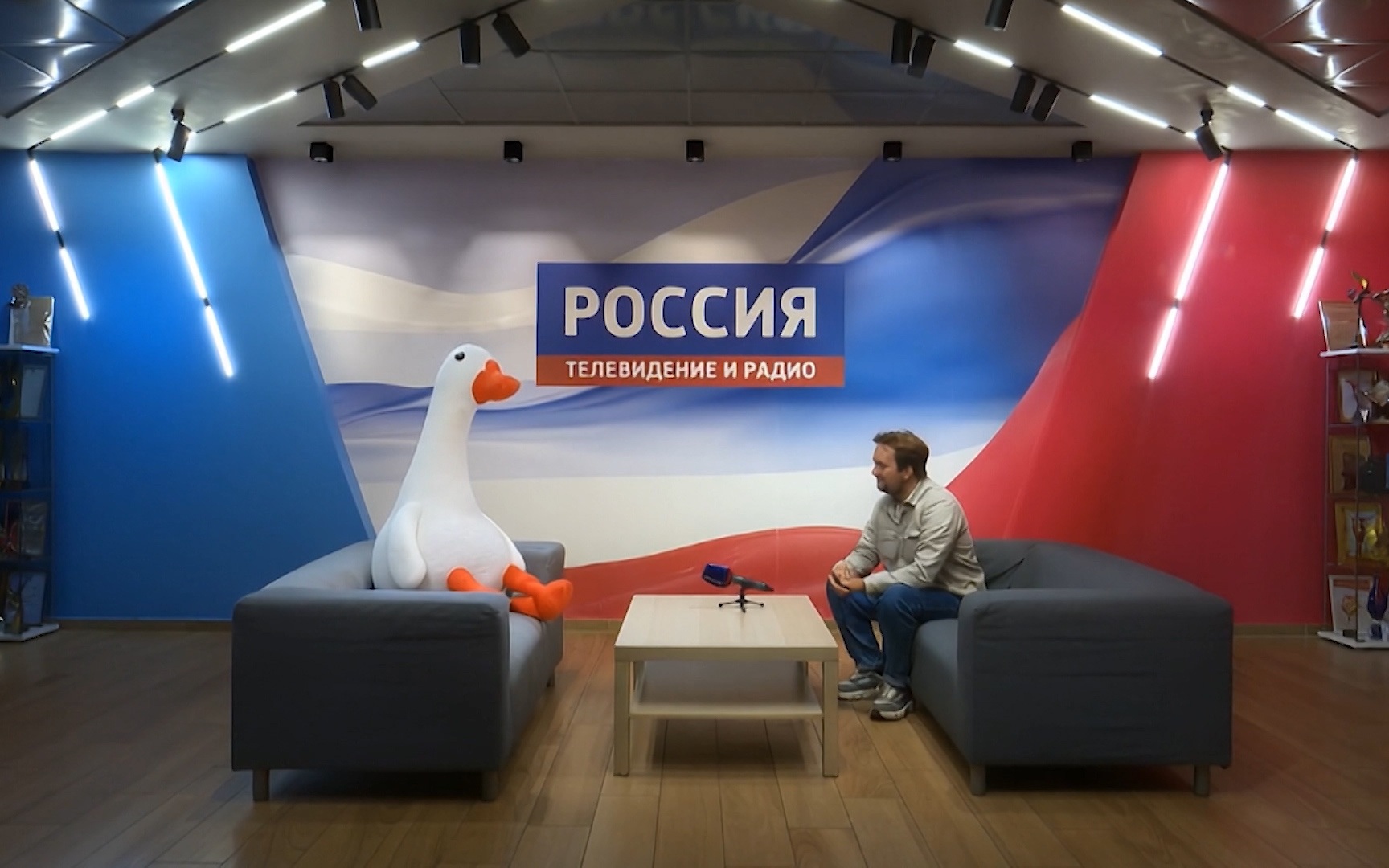 Пропавший гусь "Ленинграда" стал звездой соцсетей в Пскове