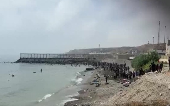 Эксклав Сеута переживает крупнейший за пять лет миграционный всплеск