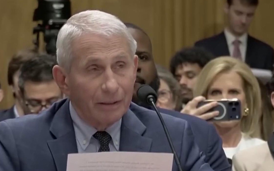 В США продолжается громкое расследование вокруг бывшего главного инфекциониста страны Энтони Фаучи