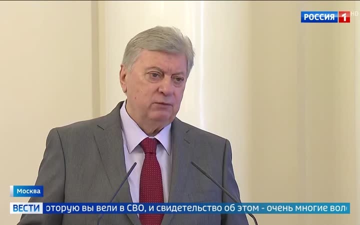 Ветераны специальной военной операции получили дипломы МГИМО за переобучение в области муниципального управления