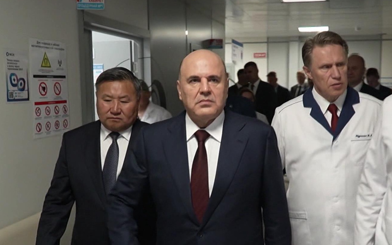 Мишустин в Тыве: визит в медцентр и на предприятия