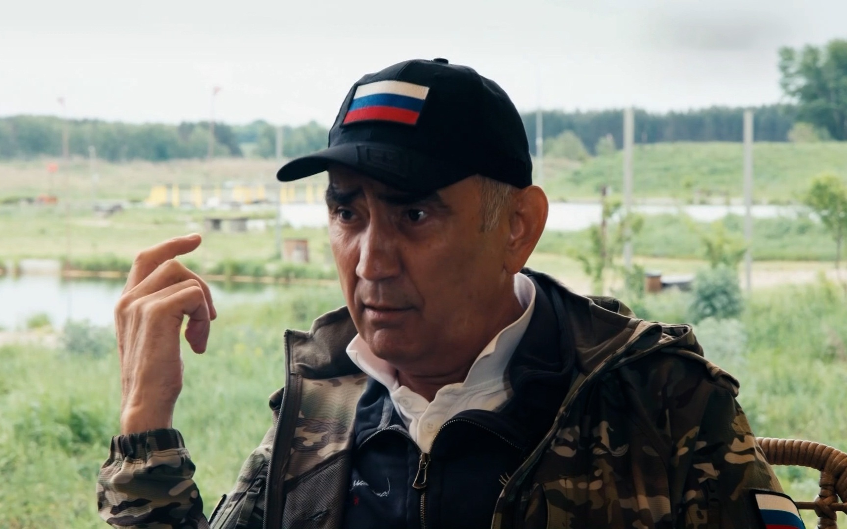 Николай Лазарев