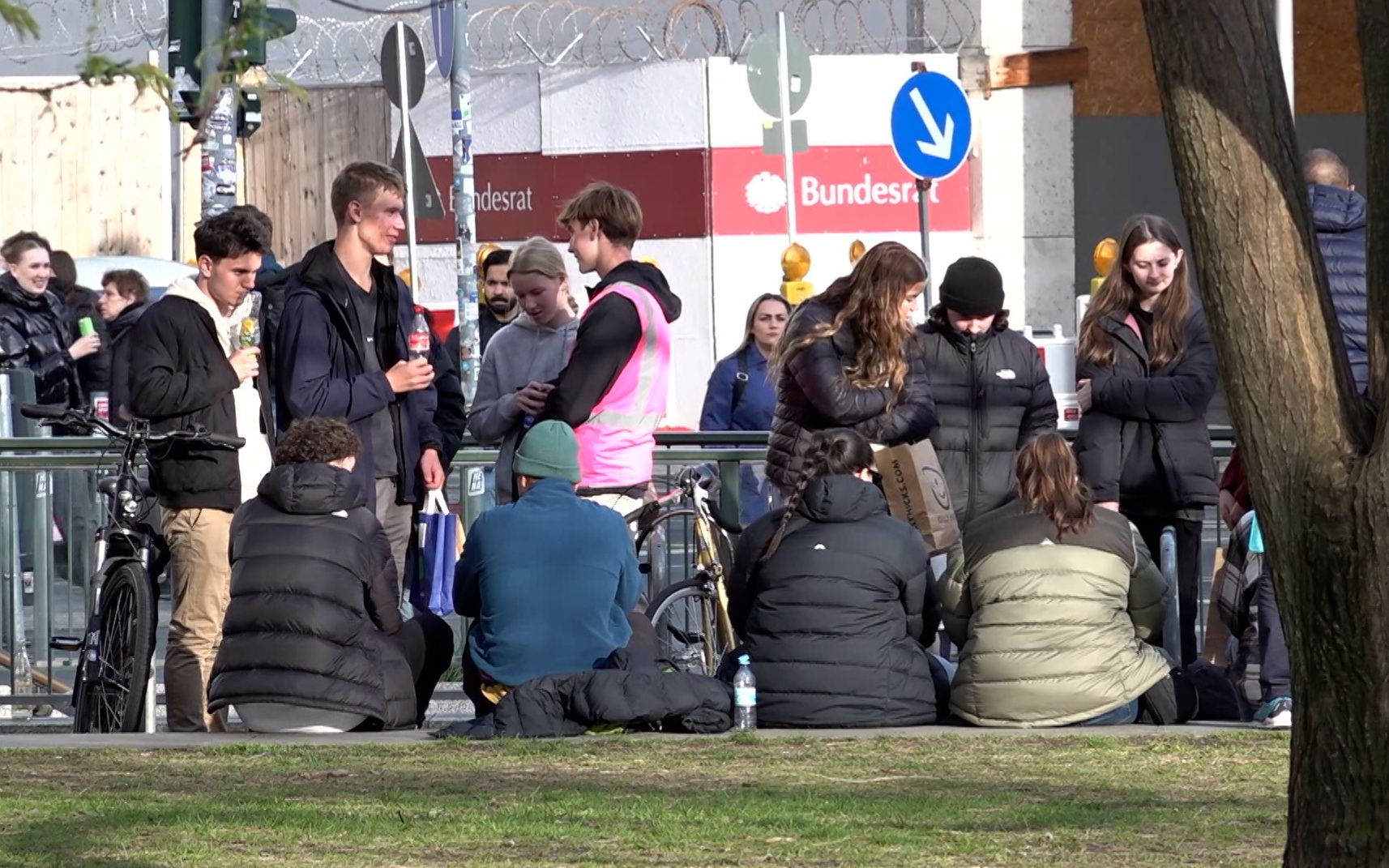 В Польше предложили автоматически депортировать беженцев после двух правонарушений
