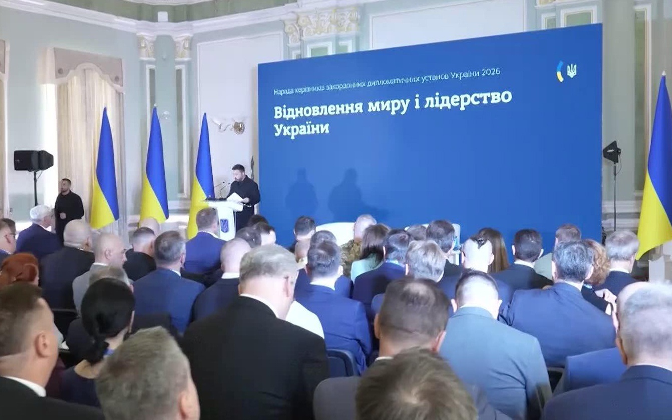 Зеленский реорганизует дипломатию: требование оружия и угроза водного кризиса в Украине