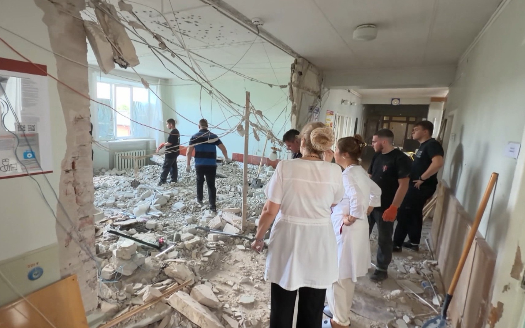 Атака на больницу в Донецке: есть погибшая и пострадавшие