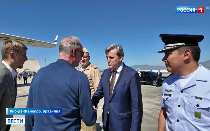Россия и Бразилия обсуждают сотрудничество флотов и научное взаимодействие в Рио-де-Жанейро.
