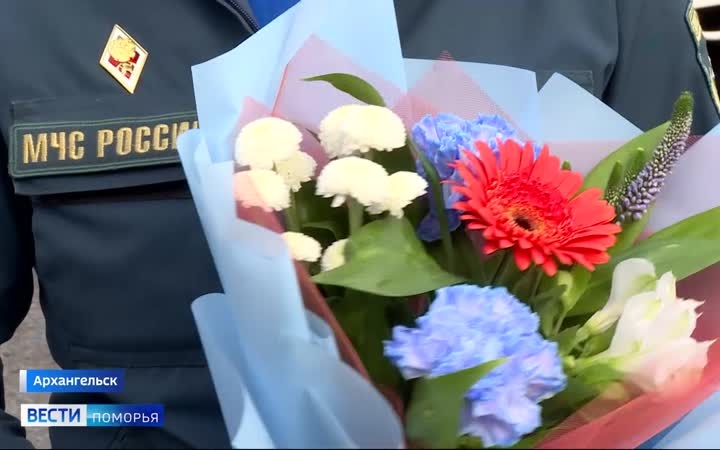 Ряды главного управления МЧС по Архангельской области пополнили шесть офицеров