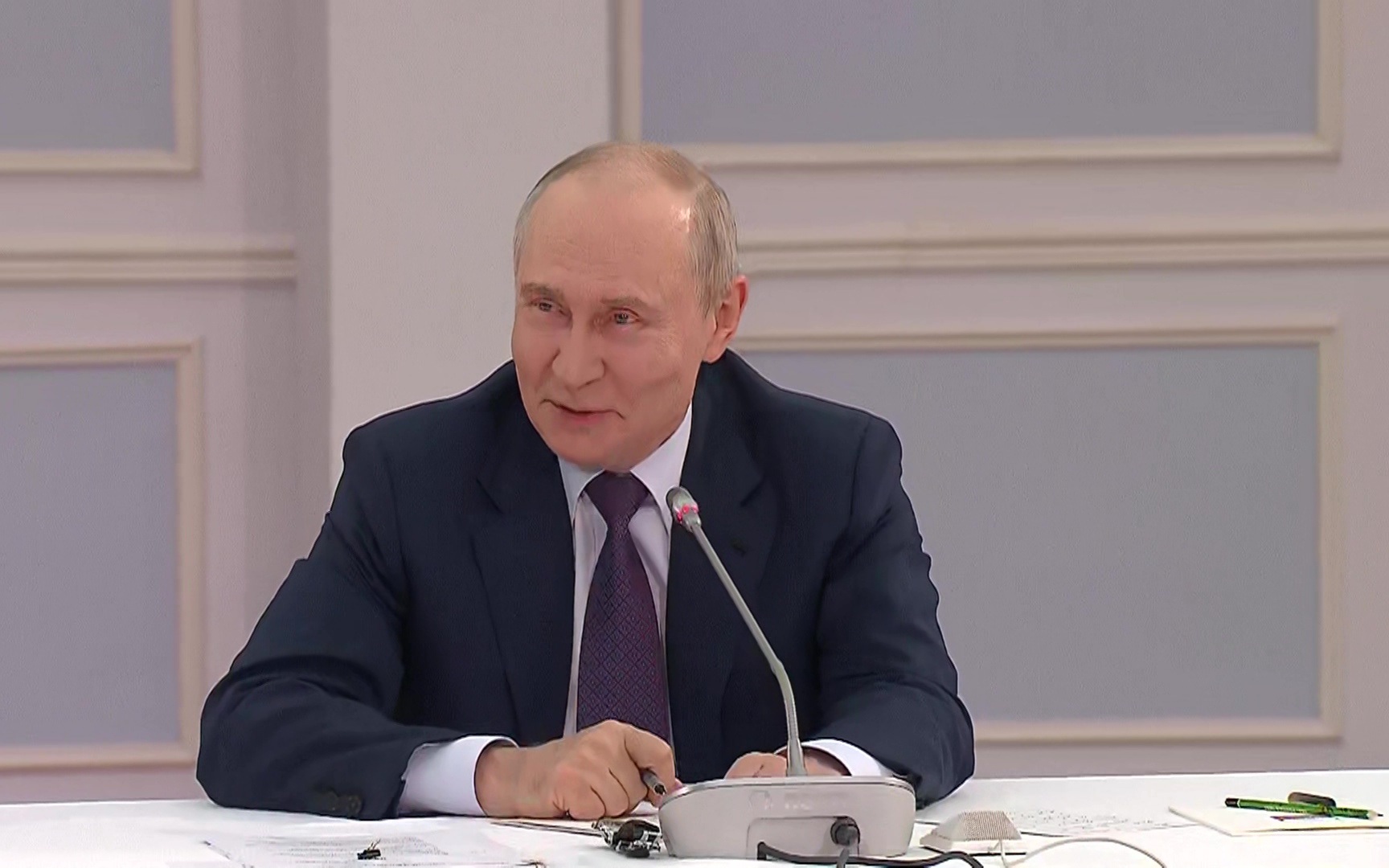 Владимир Путин в Бурятии: баланс между традициями и инновациями