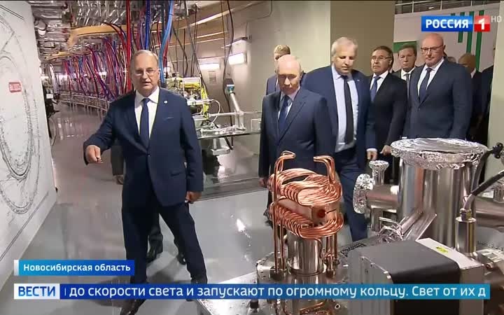 Путин посетил Академгородок и Кольцово