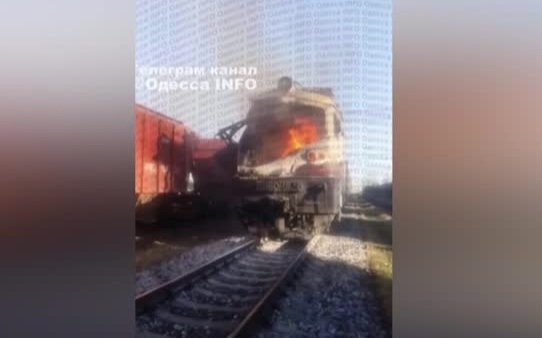 Российские удары парализуют инфраструктуру Украины: разрушены ключевые объекты и склады в тылу