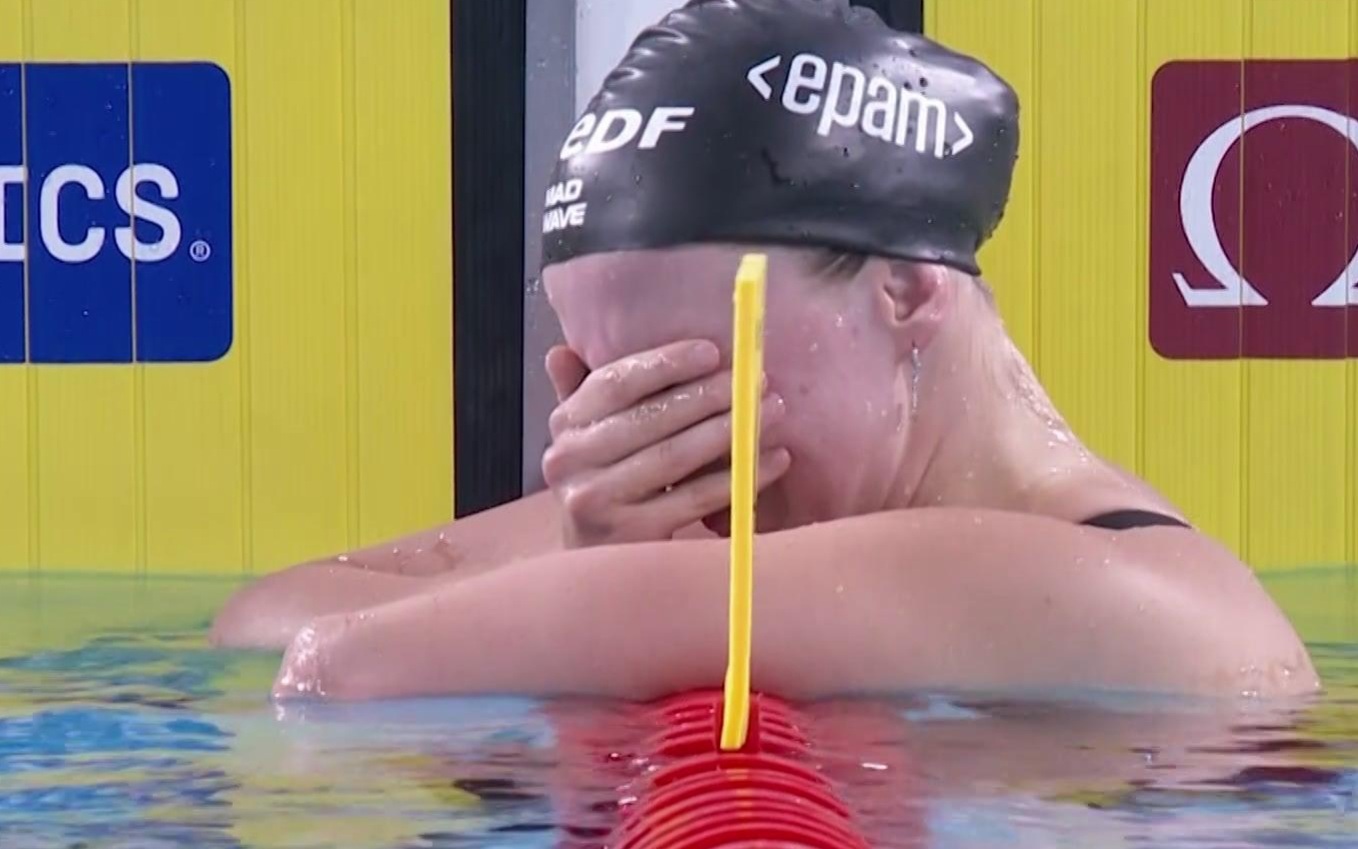 Русский триумф в Париже: сборная России побеждает на чемпионате Европы по плаванию